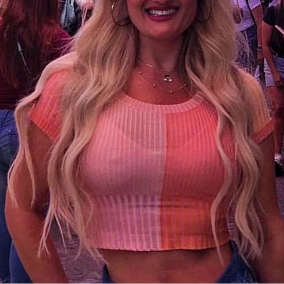 Top - Picture 2 of 3